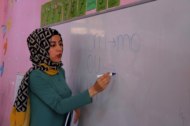 Okuma hayalini kızıyla gerçekleştirdi